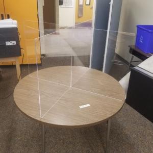 Click to Enlarge round table divider